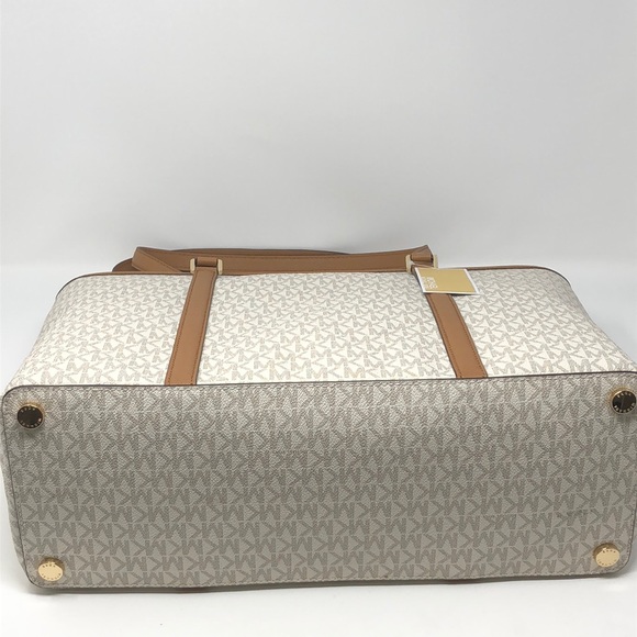 NWT Michael kors Sady Large tote vanilla - Picture 7 of 8